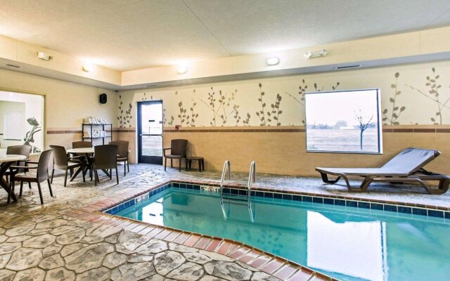 Sleep Inn & Suites Cave City