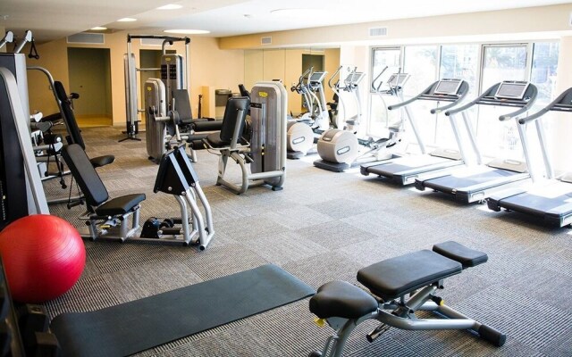 One Bed/1Bath + Private Balcony WALK TO BEACH