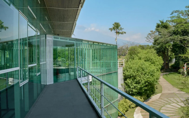 K Gallery Hotel