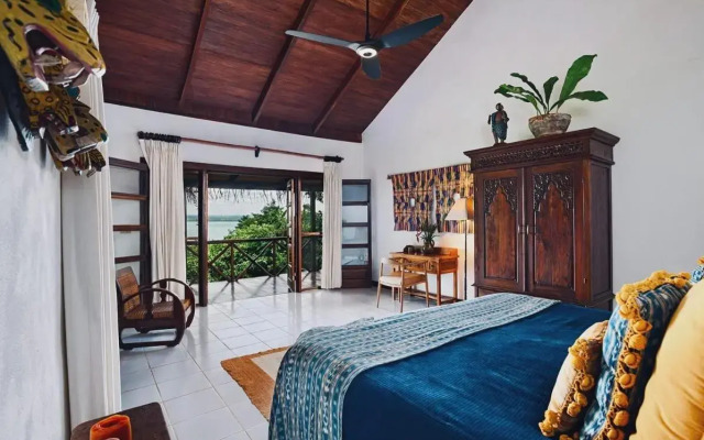 La Lancha by Francis Ford Coppola