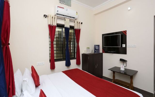 OYO Flagship 9964 Hotel Shine