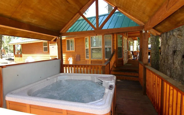 #47 & 48 Hyatt Lake Compound - Sleeps 9