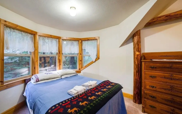 25sl - Hot Tub - Bbq - Pets Ok - Wifi - Sleeps 6 1 Bedroom Home by RedAwning