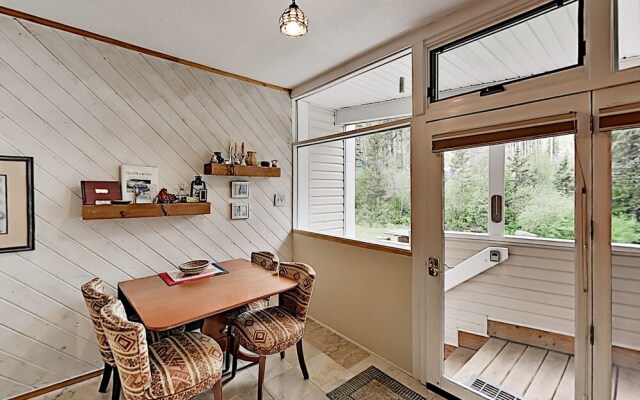 13tr23qb Studio Bedroom Condo