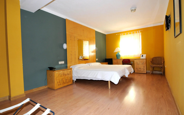 Hotel AHC Cáceres