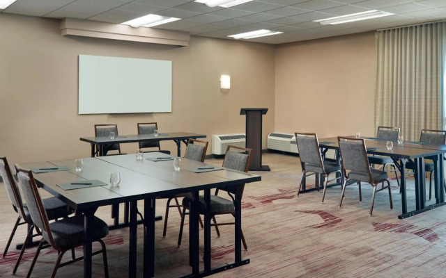 Courtyard by Marriott - Atlanta Executive Park/Emory
