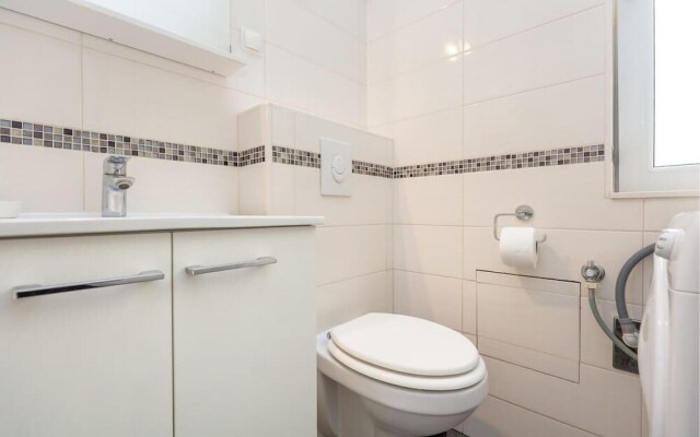 Awesome Apartment in Dubrovnik With 2 Bedrooms and Wifi