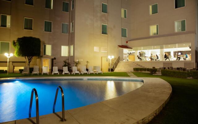 Fiesta Inn Express Perinorte