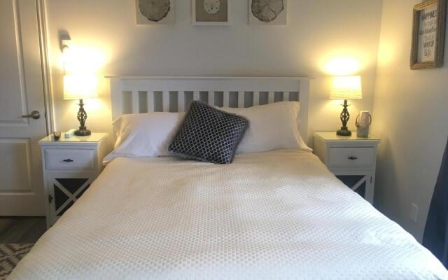 Long Lake Waterfront Bed and Breakfast
