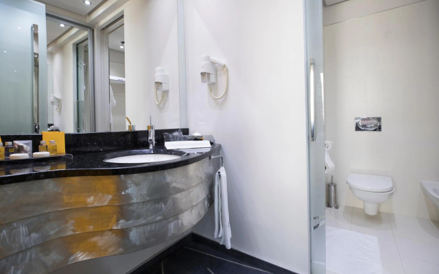Golden Tulip Zira Belgrade