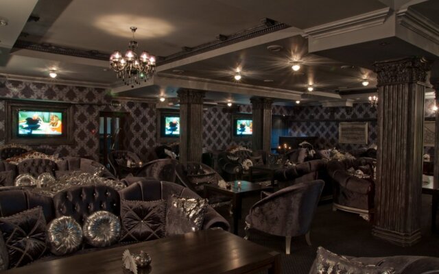 Premium Hotel