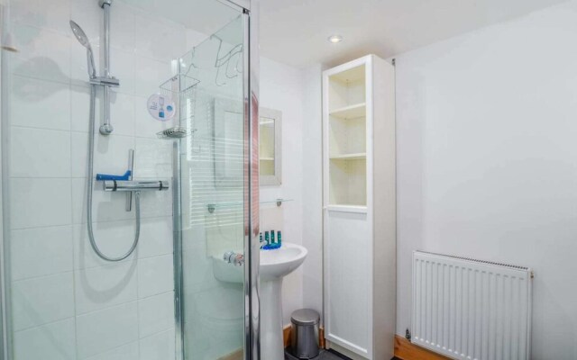 Homely And Spacious 4 Bed, Up To 7 Guests, Dalston