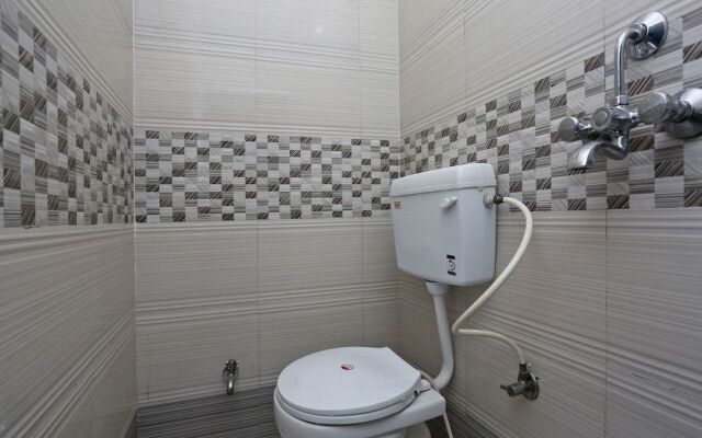 OYO 15994 Hotel Bullet Inn & Lounge