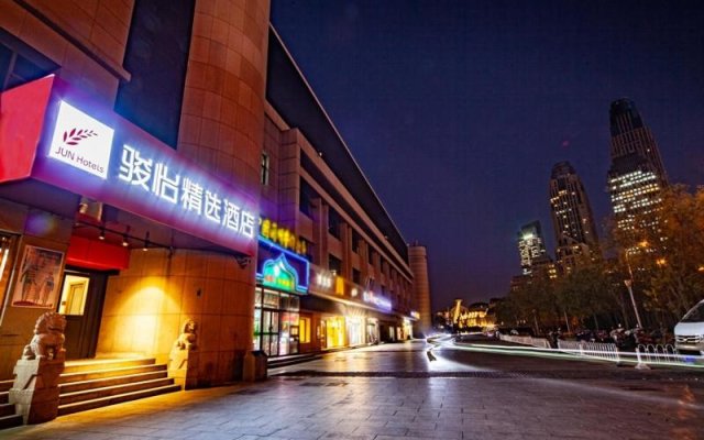 JUN Hotels Tianjin Railway Station Jinwan Square