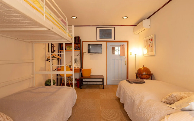 Assi House