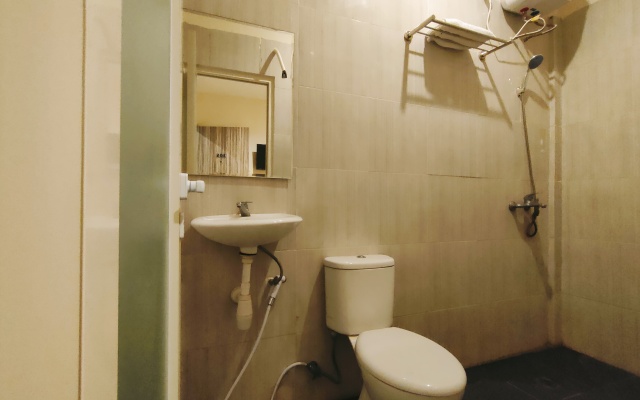 RedDoorz @ Galaxy Bumi Permai Surabaya