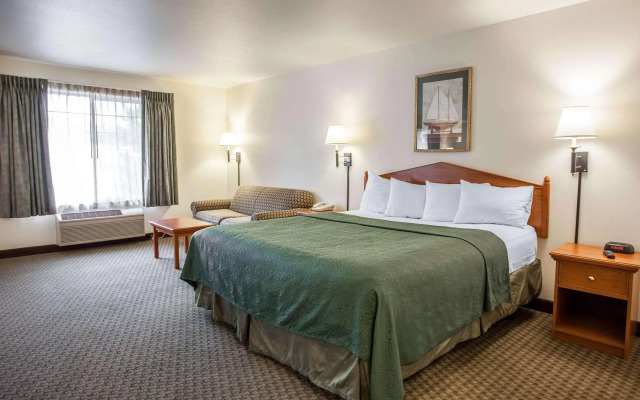 Quality Inn & Suites Federal Way - Seattle