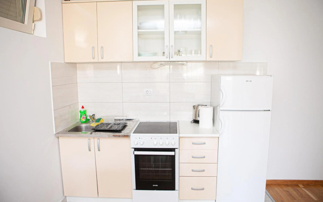 Apartments LORA Cetinjska18