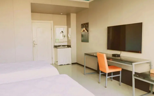 Milan Apartment (Zhumadian Haiyun Branch)