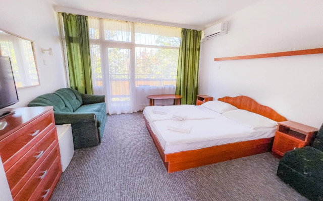 CE Napfény Hotel