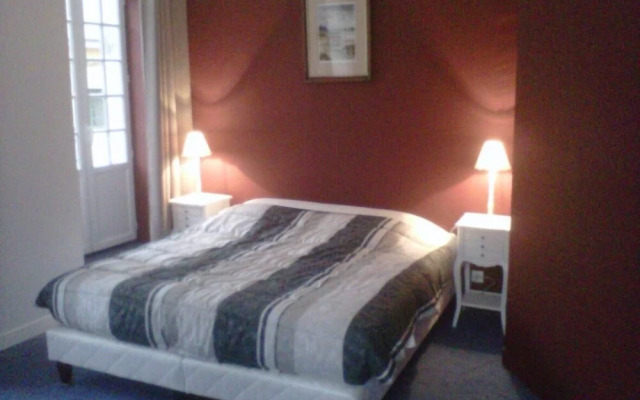 Les Chambres de lElysée