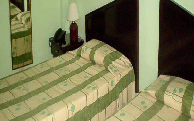 Hotel Bruzon