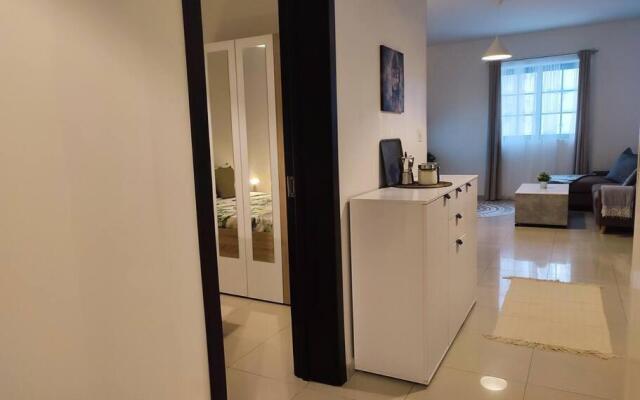 LA88 Belmonte Apartment