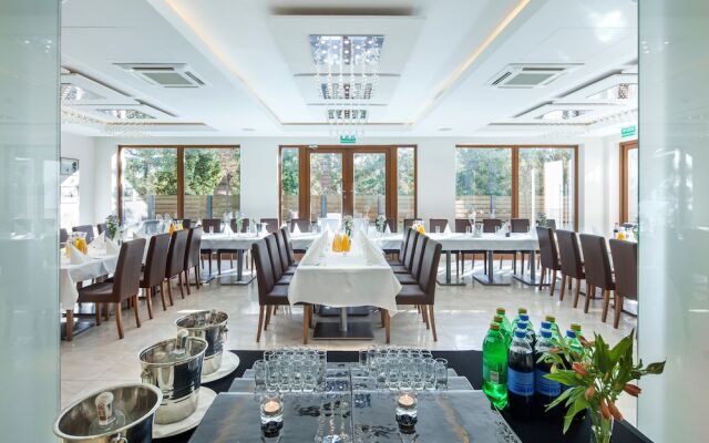 Hotel Różany Gaj - Destigo Hotels