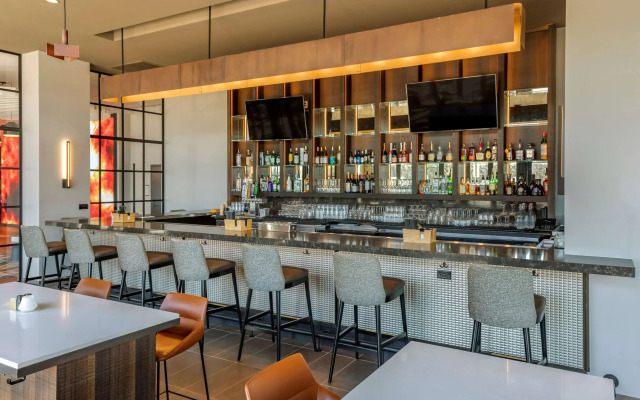 Cambria Hotel Washington D.C. Navy Yard Riverfront