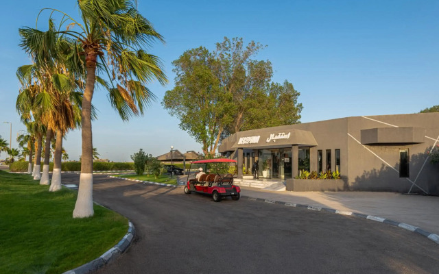 Hdb Al Khobar Resort And Spa
