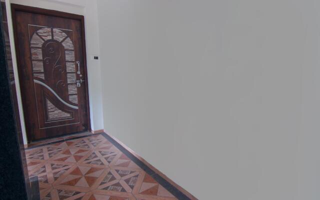 FabExpress Golden Leaf Airport