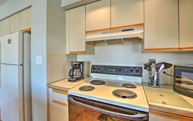 Simple North Wildwood Condo - Steps to Beach!
