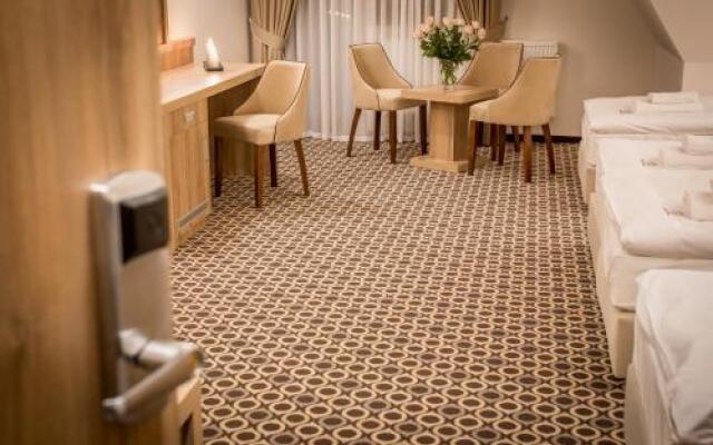 Borowy Dwór- Biznes, Spa & Fun