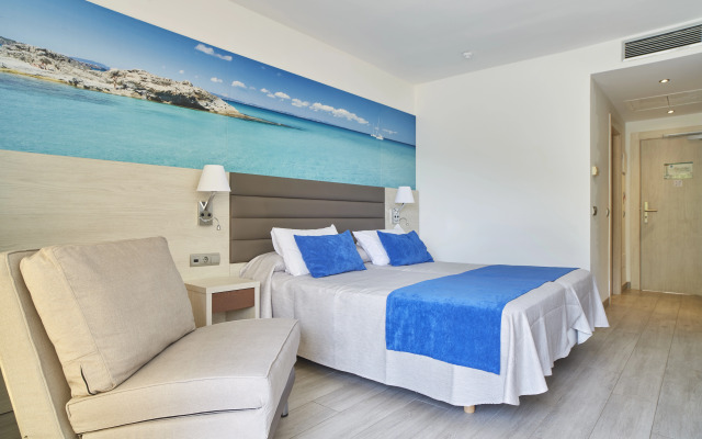Invisa Hotel Club Cala Verde