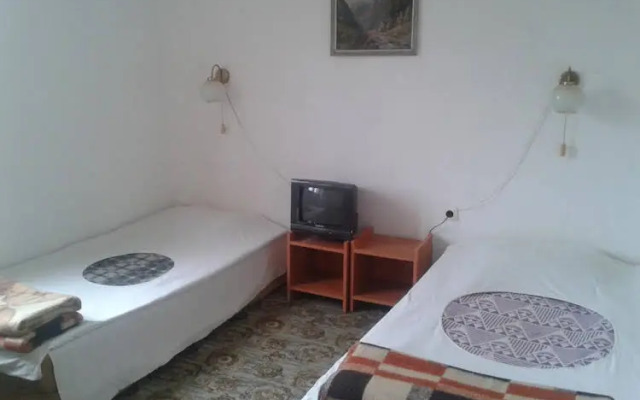 Krimski Guest House and Bungalows