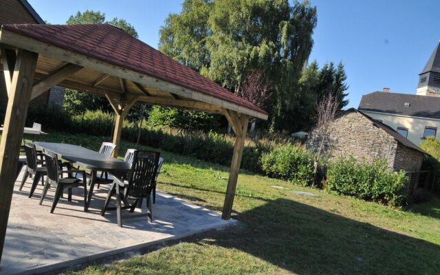 Stone Lodge
