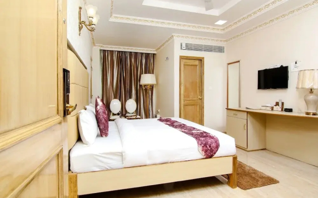 Hotel Galaxy Grand