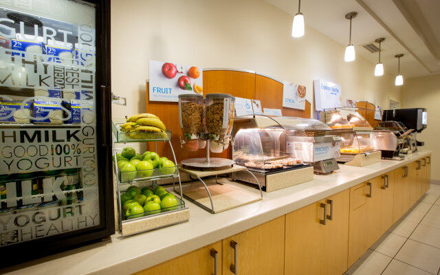 Holiday Inn Express Stellarton by IHG