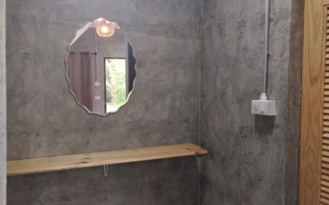 Suchanaree At Leam Ngop