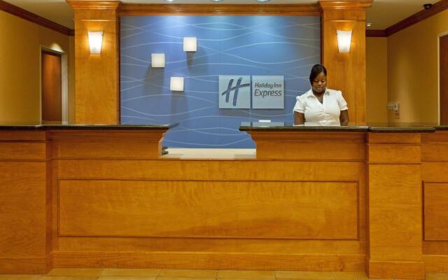 Holiday Inn Express Hotel & Suites Charleston-North, an IHG Hotel