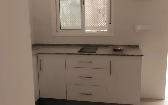 Estudio cerca de la playa y del centro