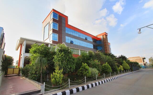 OYO 7096 Elite INN
