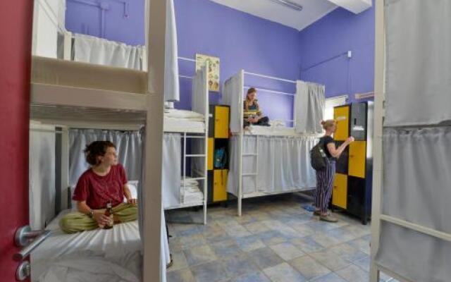 Caravan Hostel Tel Aviv By Roger