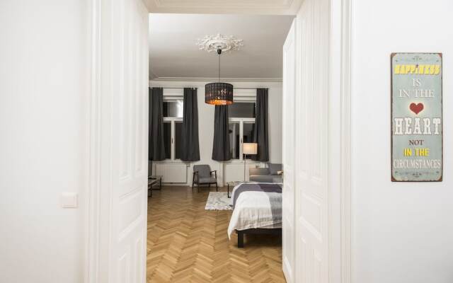 Senator Suite Stephansplatz by Welcome2Vienna