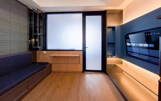 1Br Near Alam Sutera Mall At Collins Boulevard Apartment