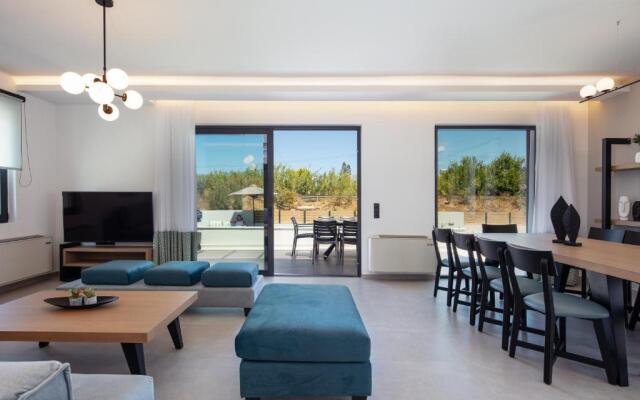 Sunnyside Villas, ideal for vibrant stays,By ThinkVilla