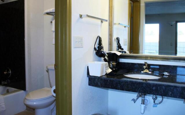 Royal Inn & Suites