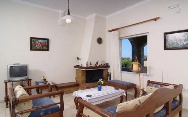 Villa Tamarisk (ex Almiriki)
