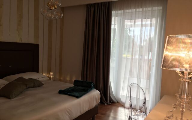 Carone Suite - Charme & Pool