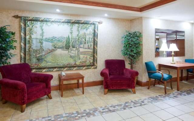 Holiday Inn Express & Suites New Berlin by IHG